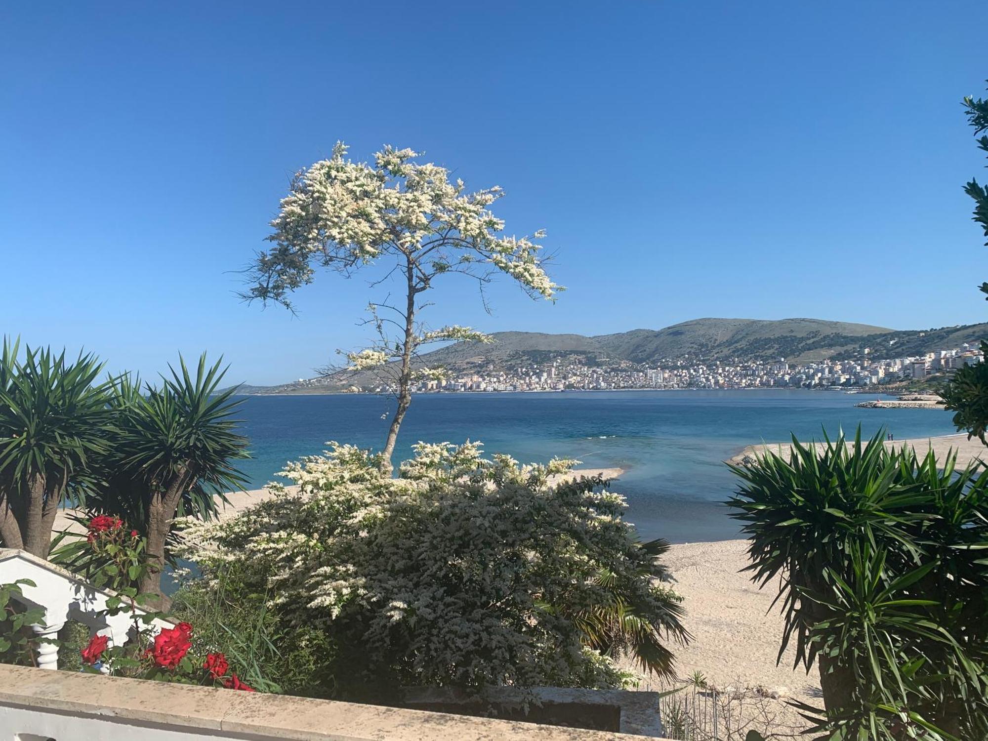 Hotel Dodona Sarandë Exterior foto