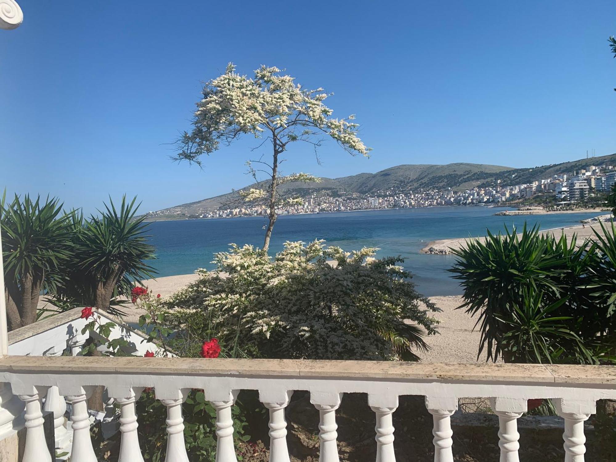 Hotel Dodona Sarandë Exterior foto