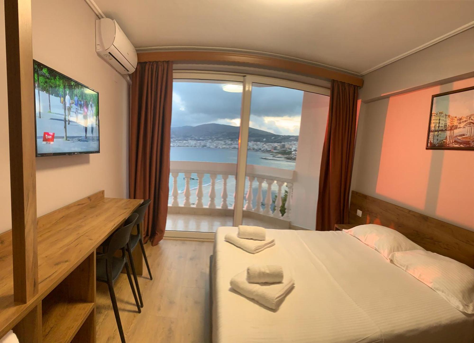 Hotel Dodona Sarandë Exterior foto