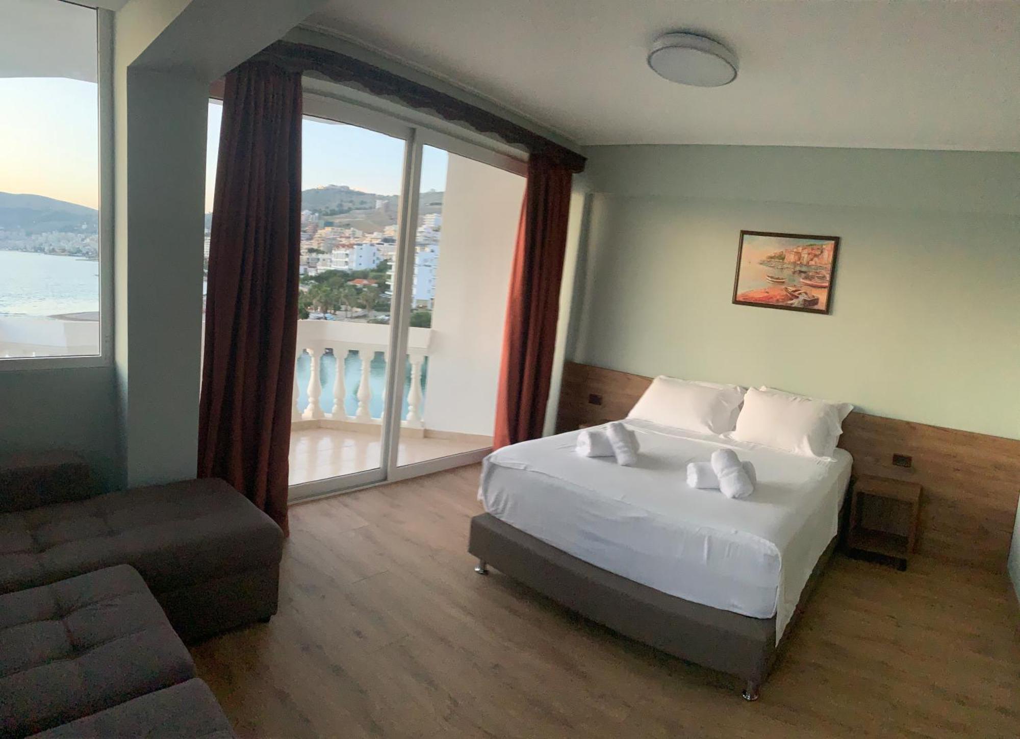 Hotel Dodona Sarandë Exterior foto