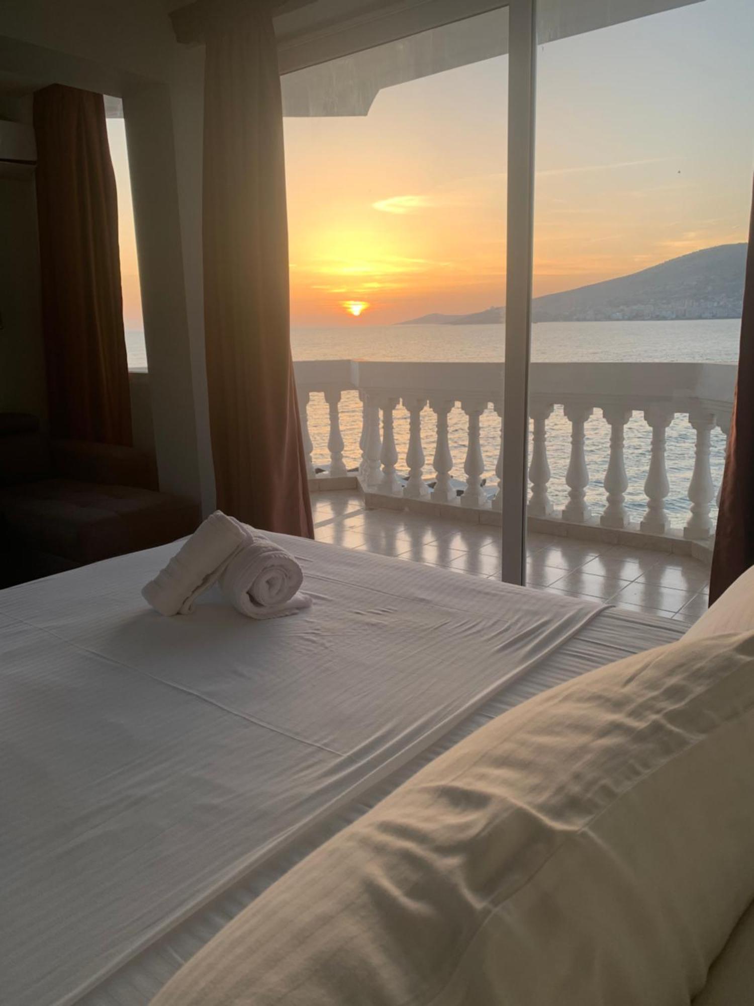Hotel Dodona Sarandë Exterior foto
